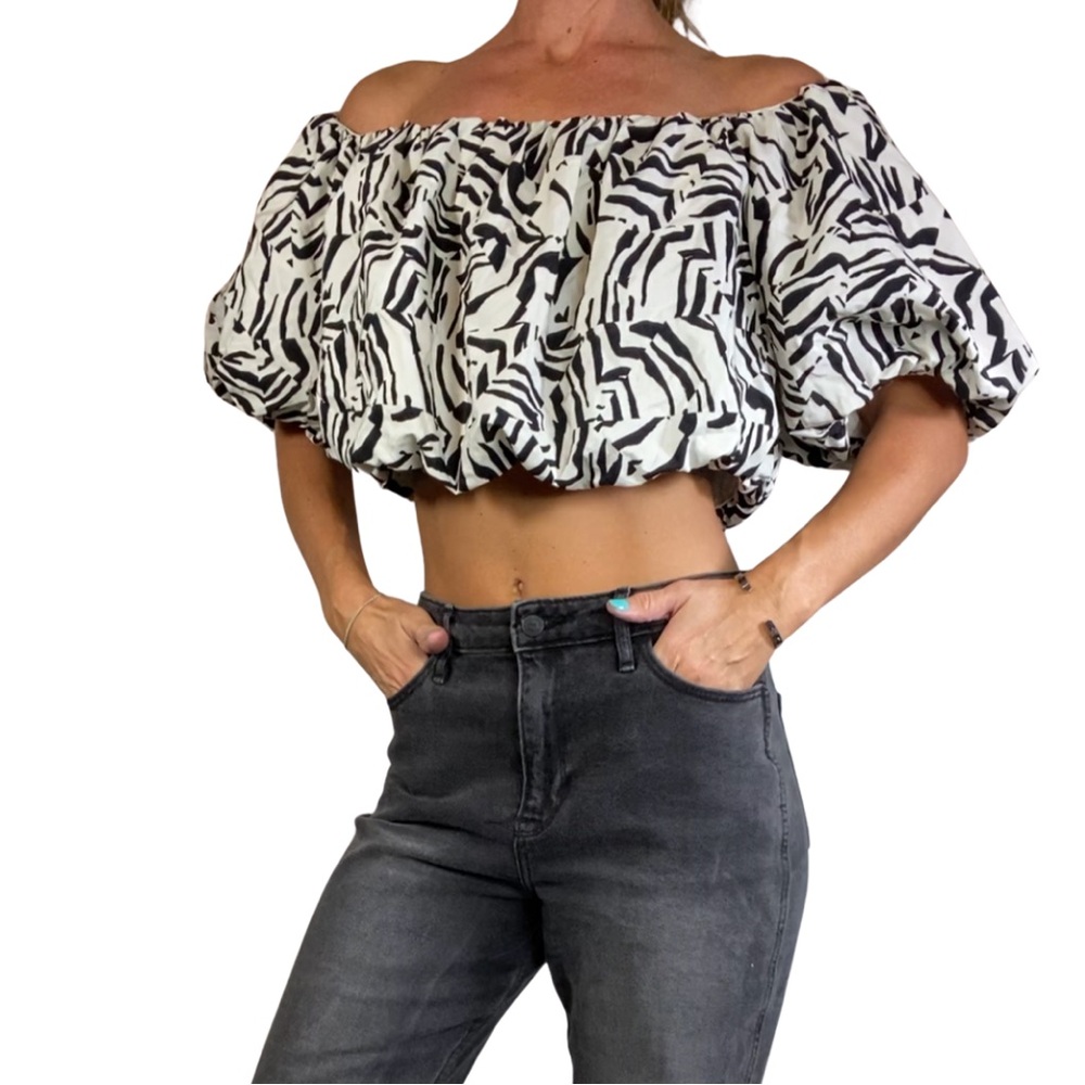 Zebra Print Off-Shoulder Blouse Crop Top | Super SASSY! | a new day | Size Large